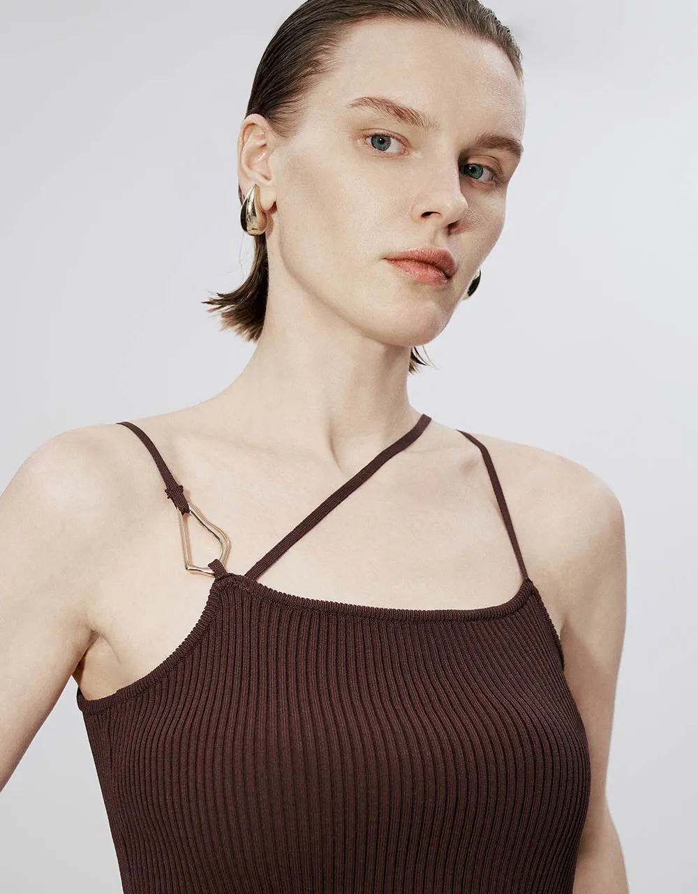 Square-cut Collar Knitted Cami Top sold by Urban Revivo product image thumbnail 4