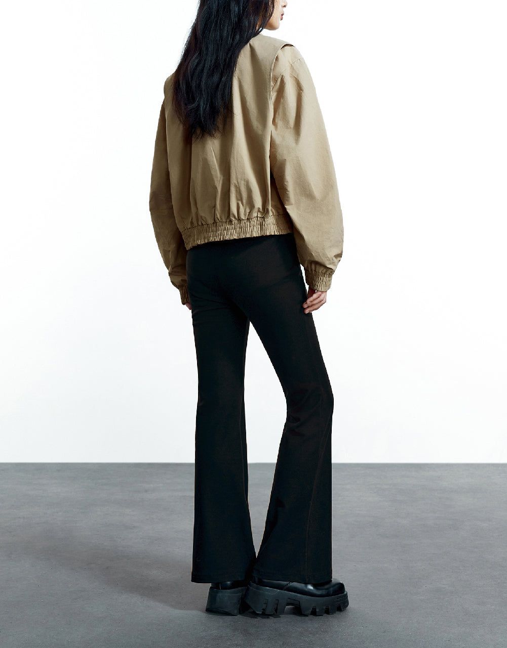 Elastic Waist Knitted Flare Pants sold by Urban Revivo product image thumbnail 5