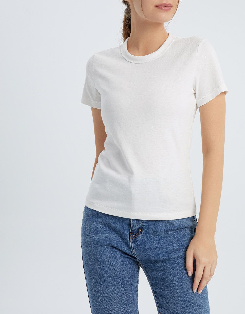Basic Plain T-Shirt sold by Urban Revivo product image thumbnail 2