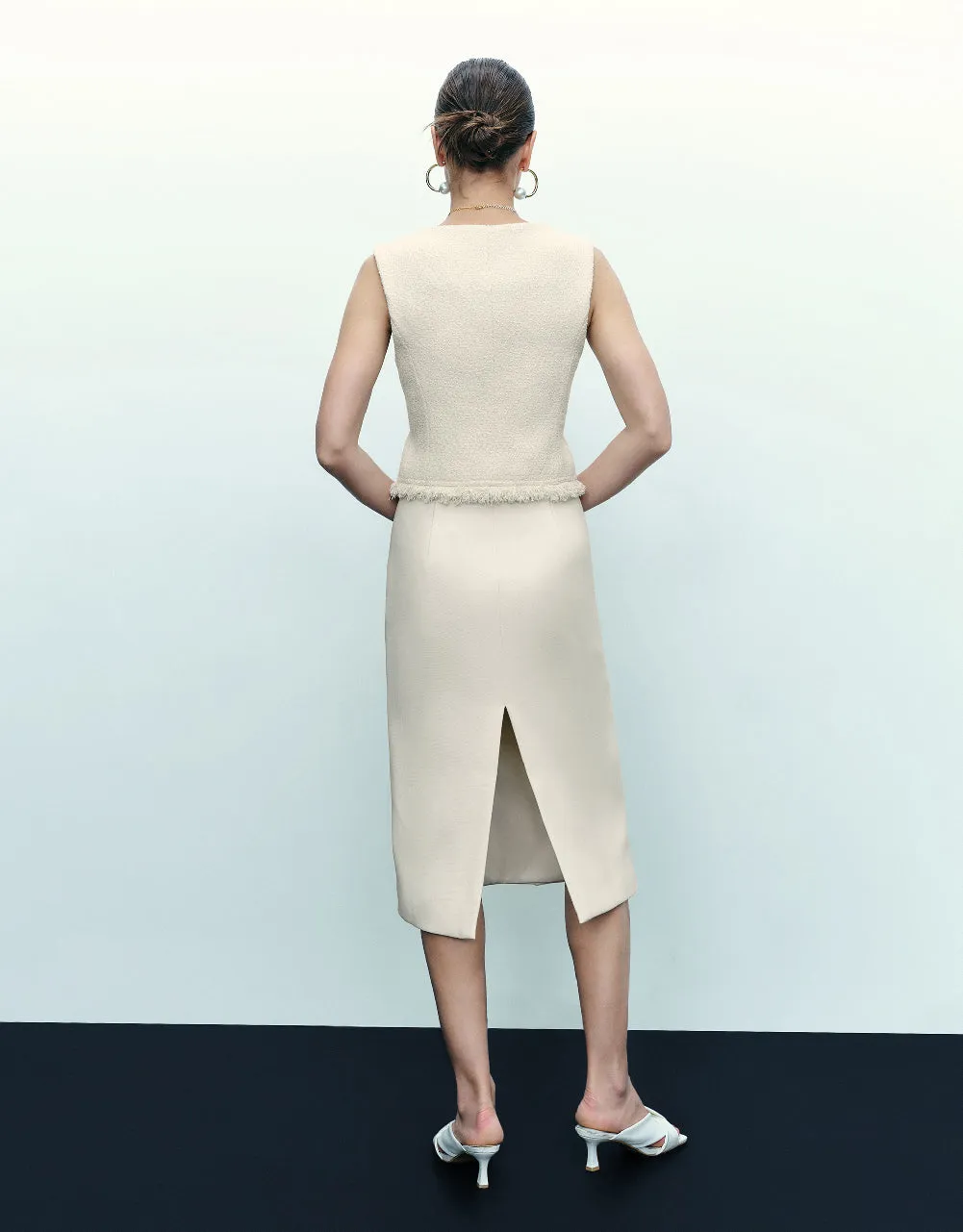 Tweed U Neck Vest sold by Urban Revivo product image thumbnail 4