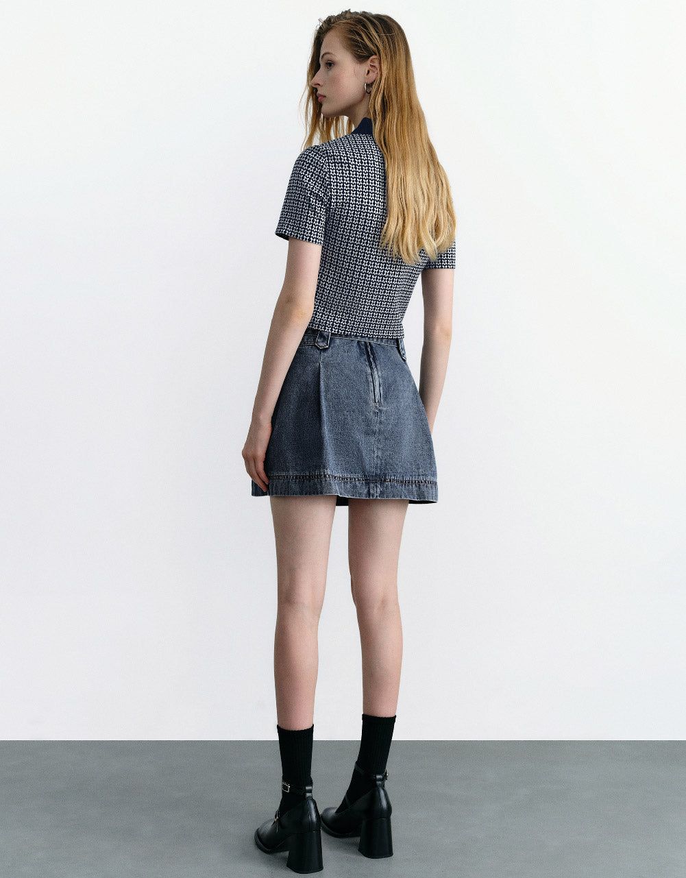 Mini A-Line Denim Skirt sold by Urban Revivo product image thumbnail 5