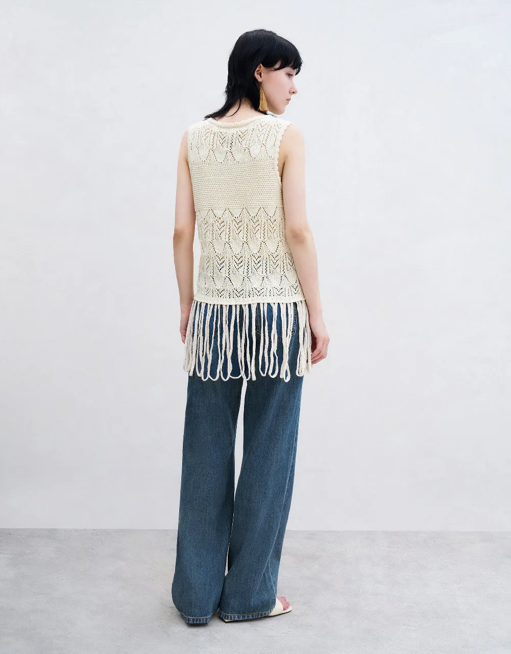 Crochet Knitted Tank Top sold by Urban Revivo product image thumbnail 3