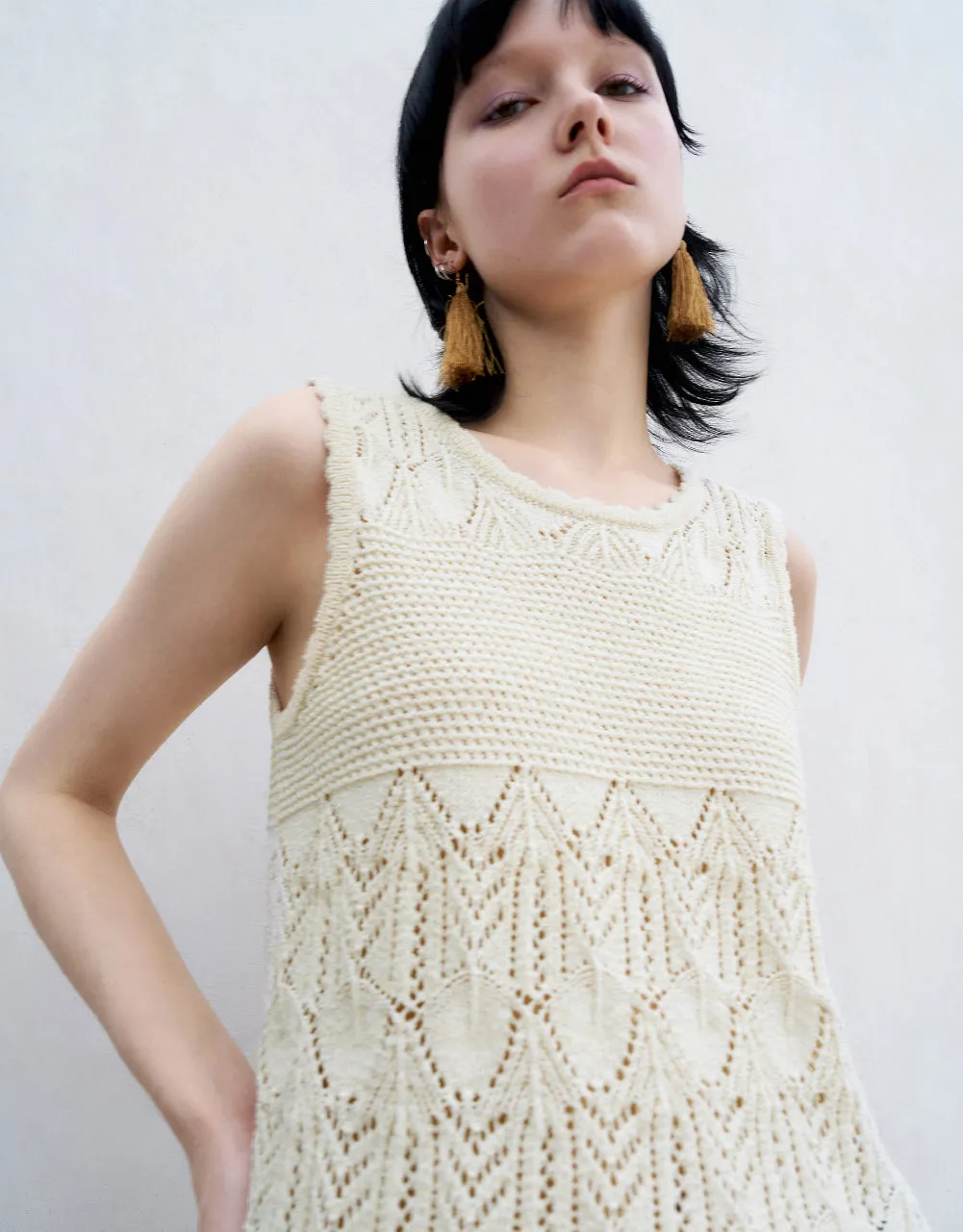 Crochet Knitted Tank Top sold by Urban Revivo product image thumbnail 4