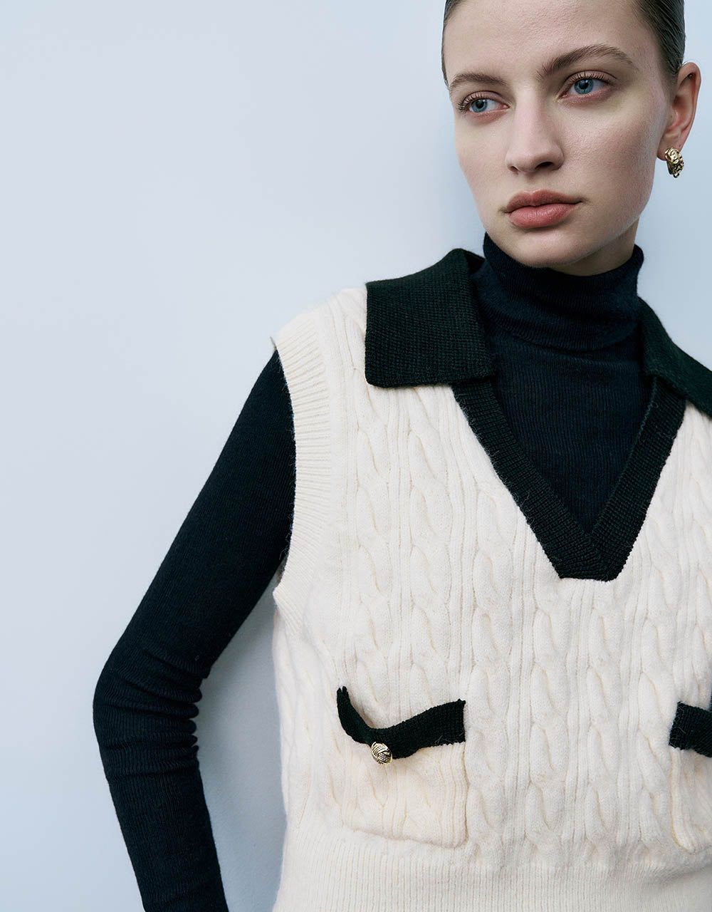 Straight Knitted Vest sold by Urban Revivo product image thumbnail 5