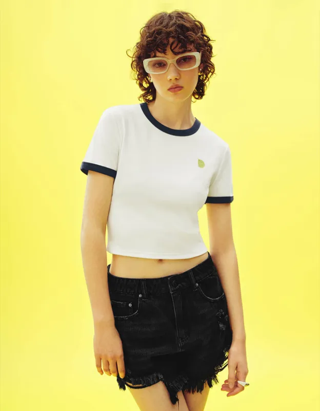 Crew Neck Straight T-Shirt sold by Urban Revivo
