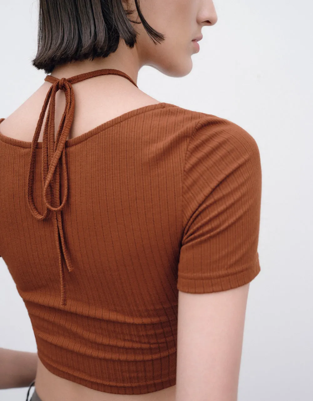 Ruched U Neck Skinny T-Shirt sold by Urban Revivo product image thumbnail 4