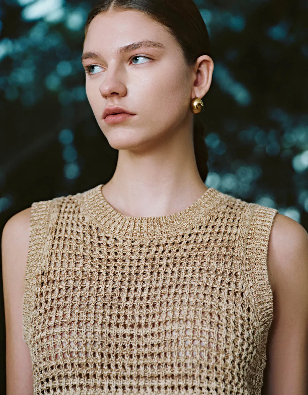 Crew Neck Knitted Tank Top sold by Urban Revivo product image thumbnail 4