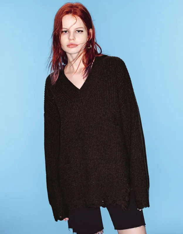 Raw Hem V-Neck Knitted T-Shirt sold by Urban Revivo