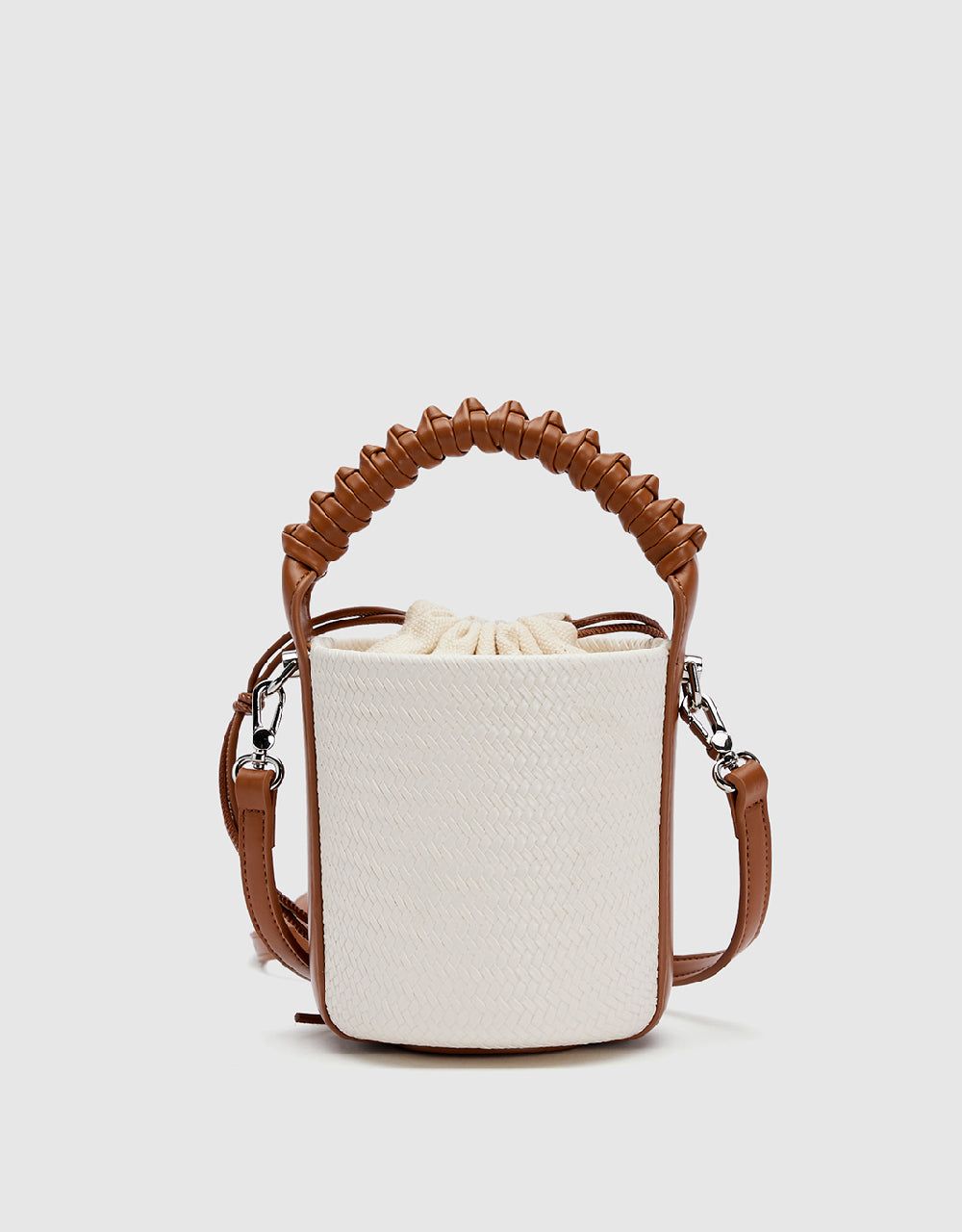 Braided Bucket Bag sold by Urban Revivo product image thumbnail 3