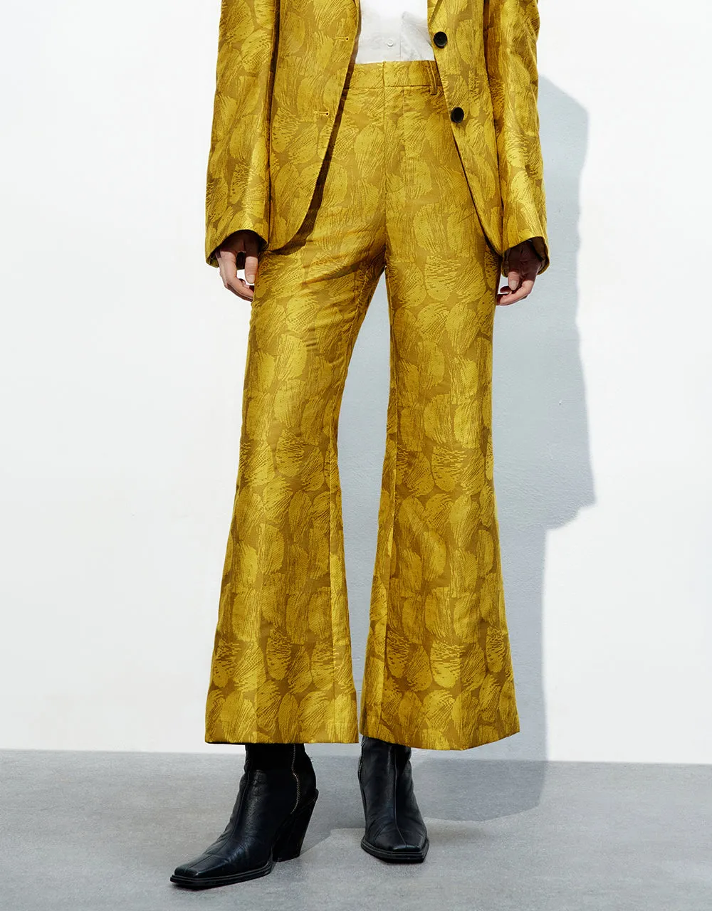 Tailored Printed Flare Pants sold by Urban Revivo product image thumbnail 2