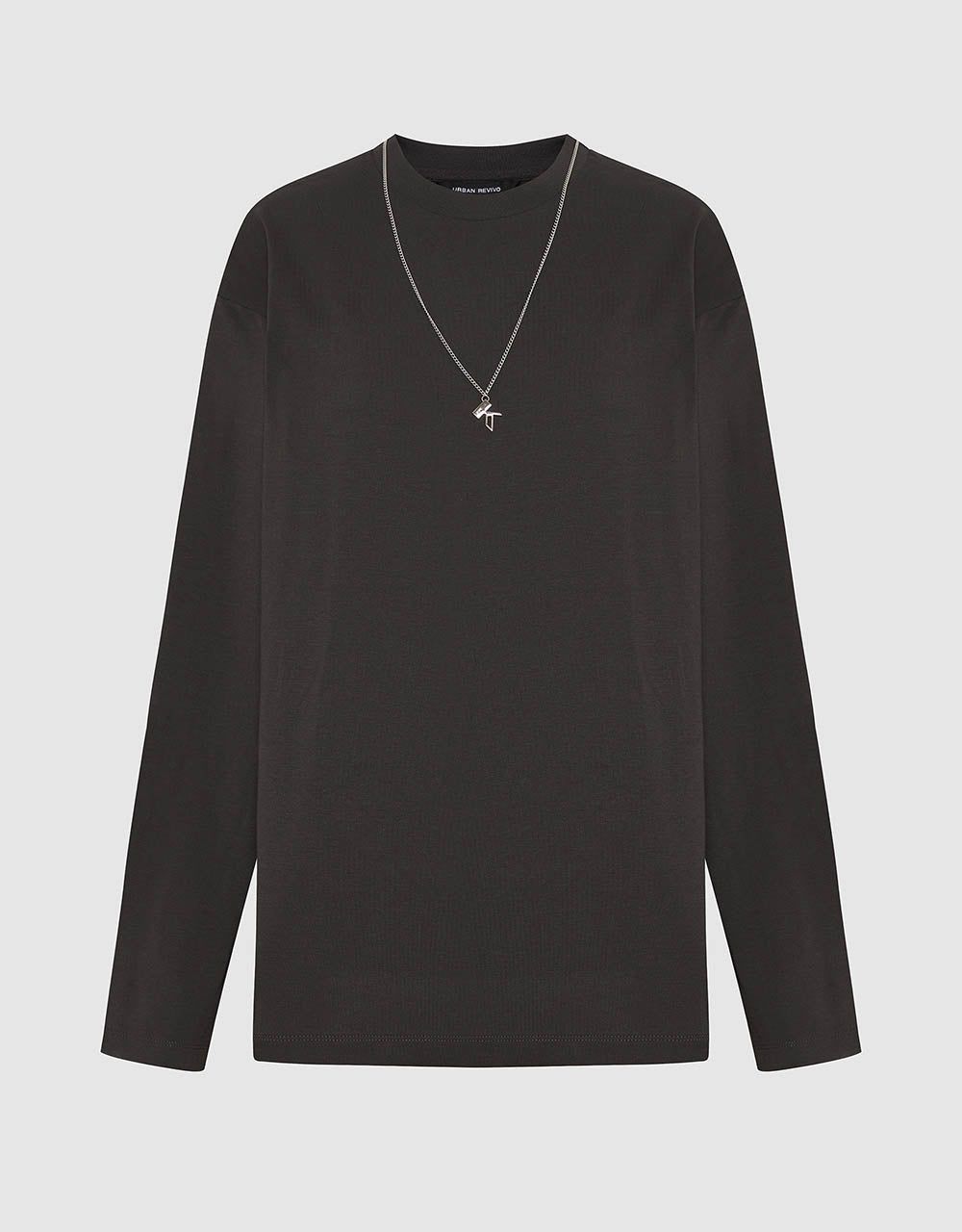 Crew Neck Loose T-Shirt With Necklace sold by Urban Revivo product image thumbnail 2