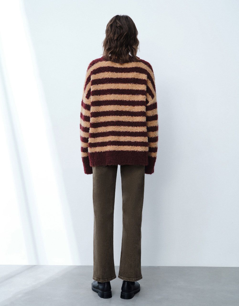 Straight Jeans sold by Urban Revivo product image thumbnail 5