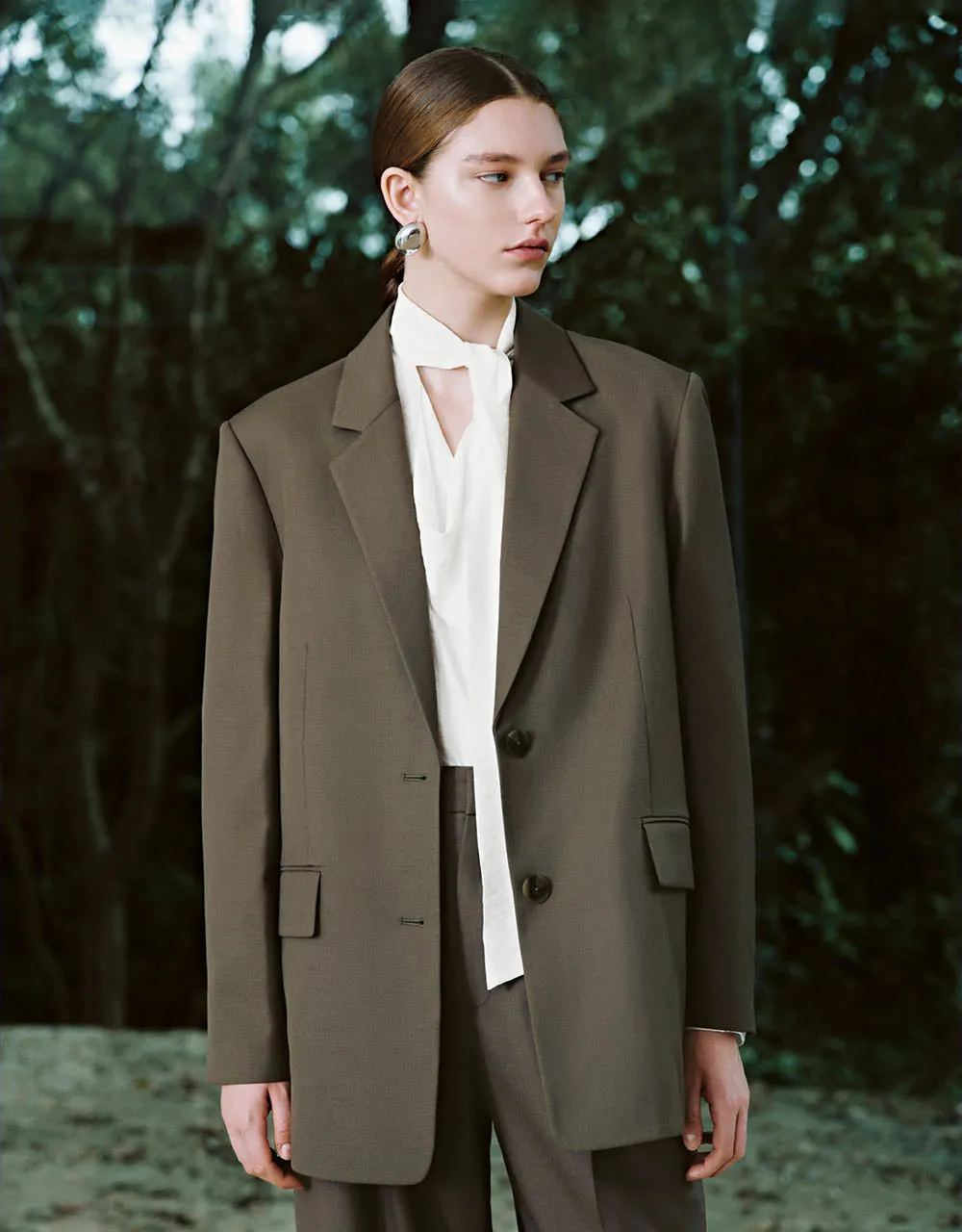 Notch Lapel Straight Blazer sold by Urban Revivo product image thumbnail 3