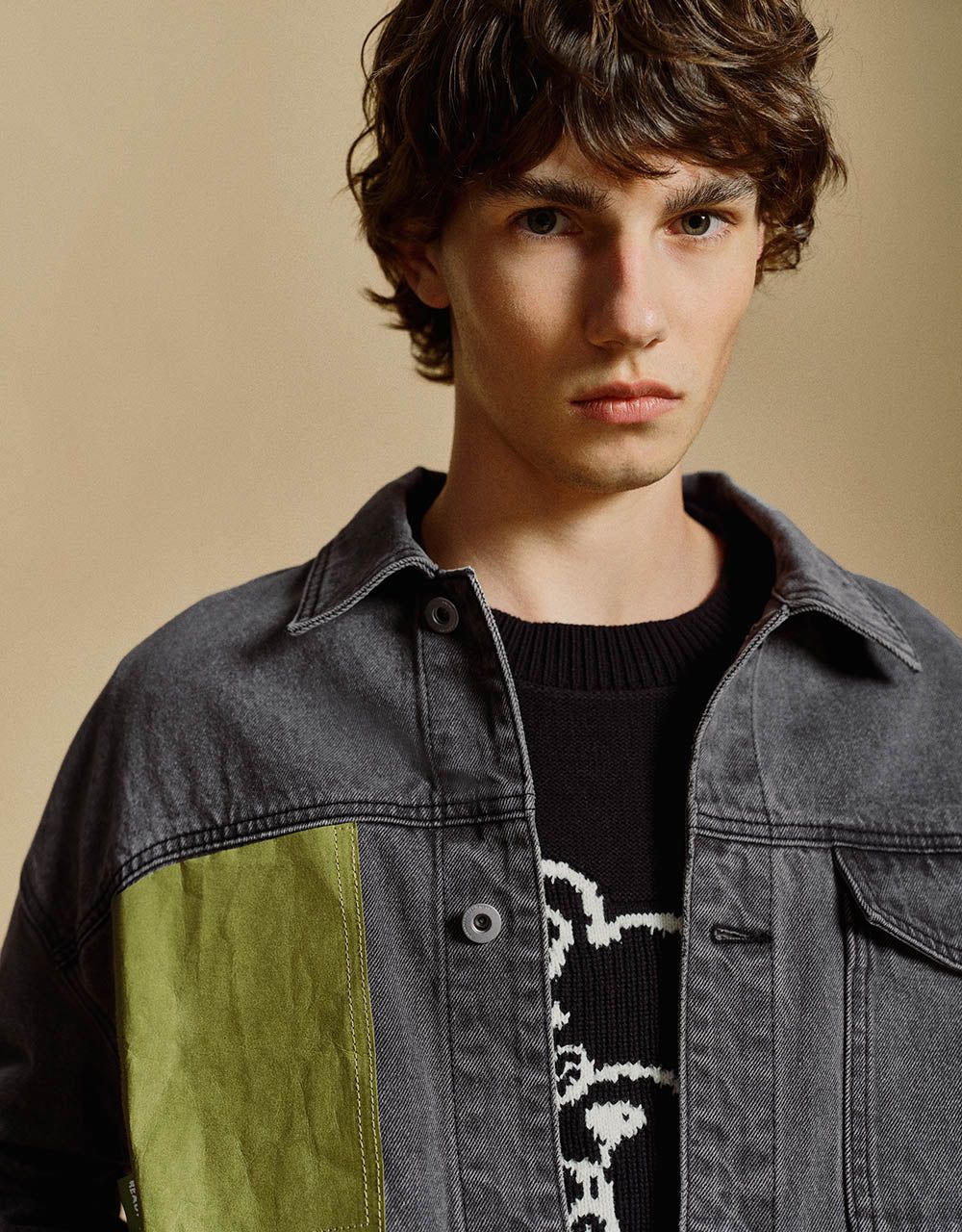 Button Up Loose Denim Jacket sold by Urban Revivo product image thumbnail 5