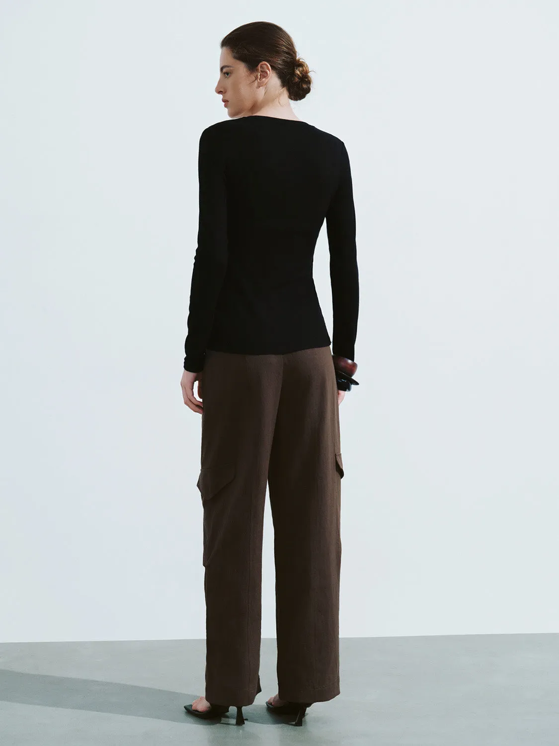 U Neck Skinny T-Shirt sold by Urban Revivo product image thumbnail 4