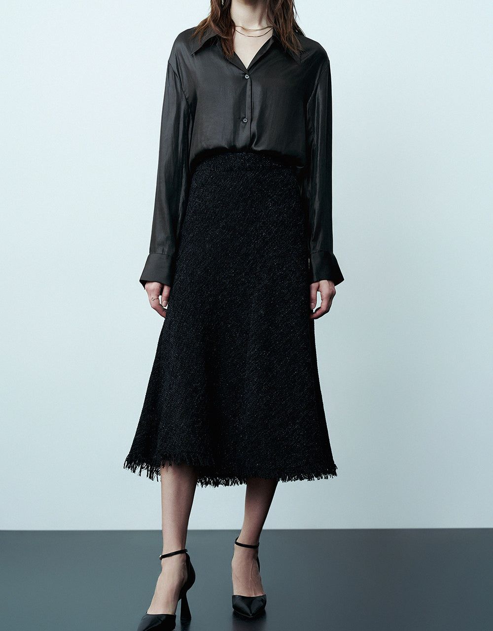 Raw Hem Midi A-Line Skirt sold by Urban Revivo product image thumbnail 2