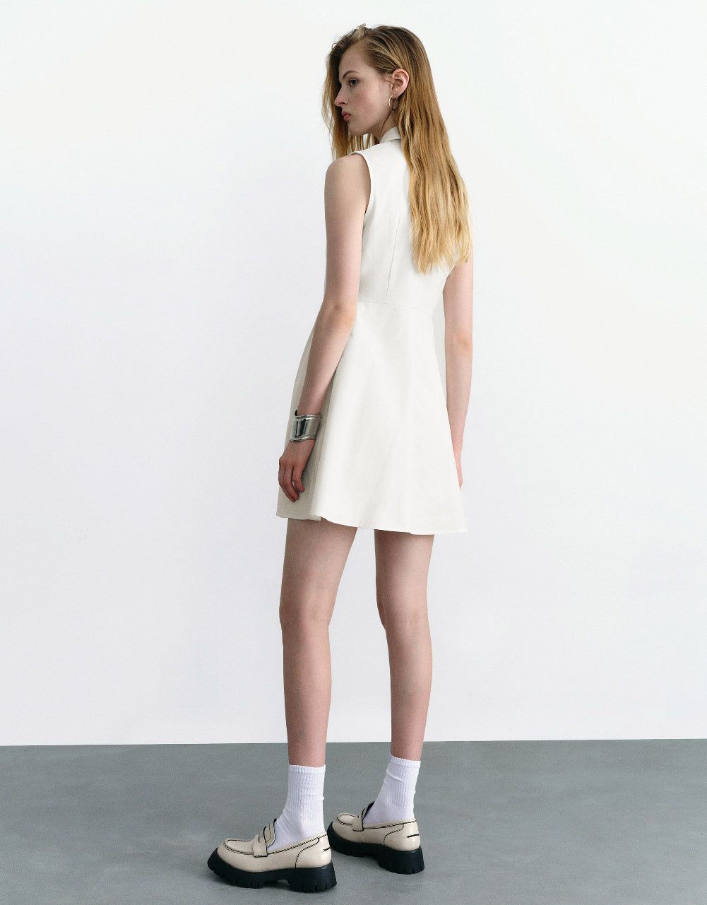 Sleeveless A-Line Shirt Dress sold by Urban Revivo product image thumbnail 4