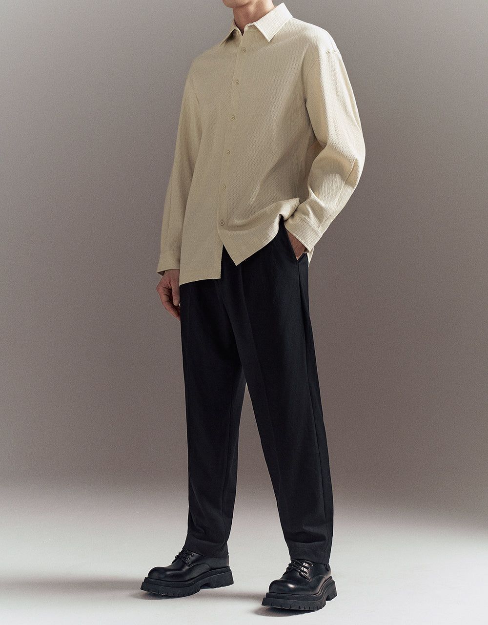 Knitted Carrot Fit Pants sold by Urban Revivo product image thumbnail 4