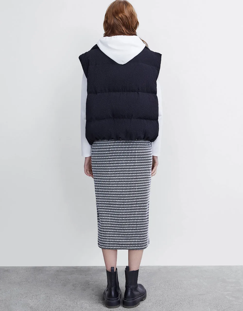 Straight Puffer Waistcoat sold by Urban Revivo product image thumbnail 4