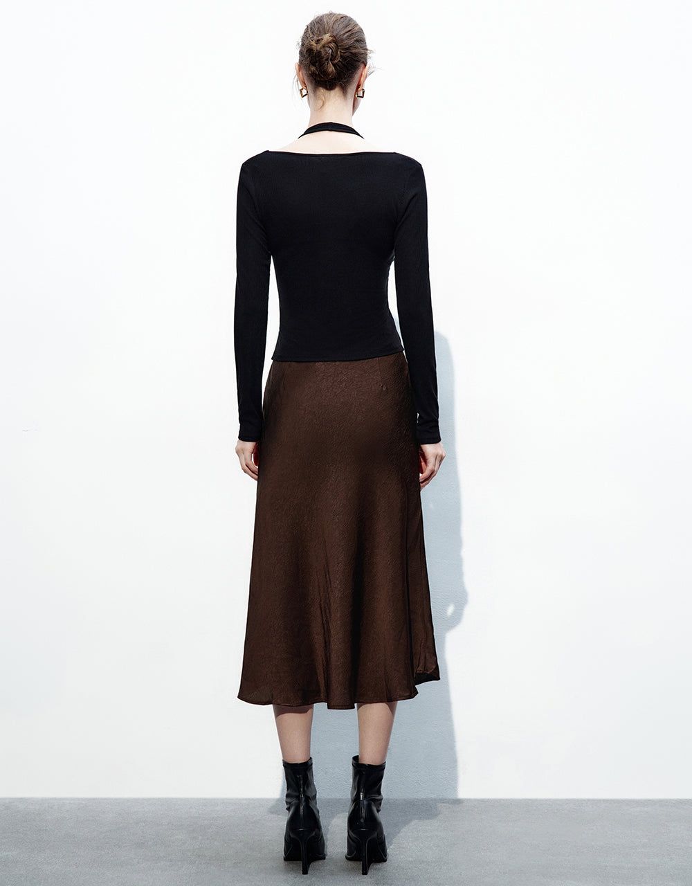 2 In 1 Twist Front Skinny T-Shirt sold by Urban Revivo product image thumbnail 4