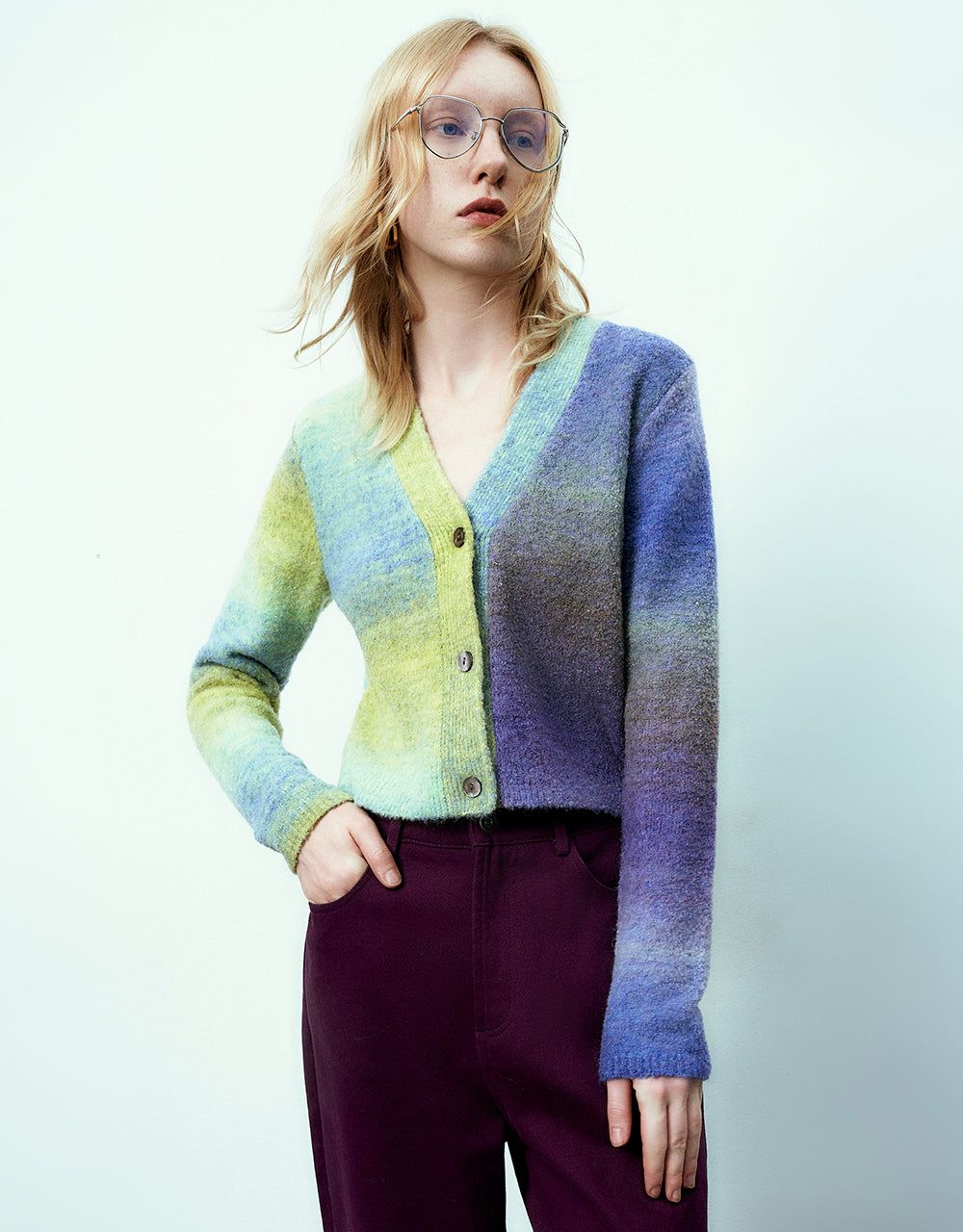 Two Toned Gradient V-Neck Knitted Cardigan sold by Urban Revivo