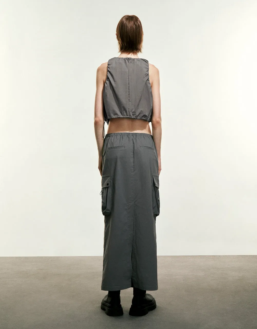 Sleeveless Crew Neck Overhead Shirt sold by Urban Revivo product image thumbnail 4