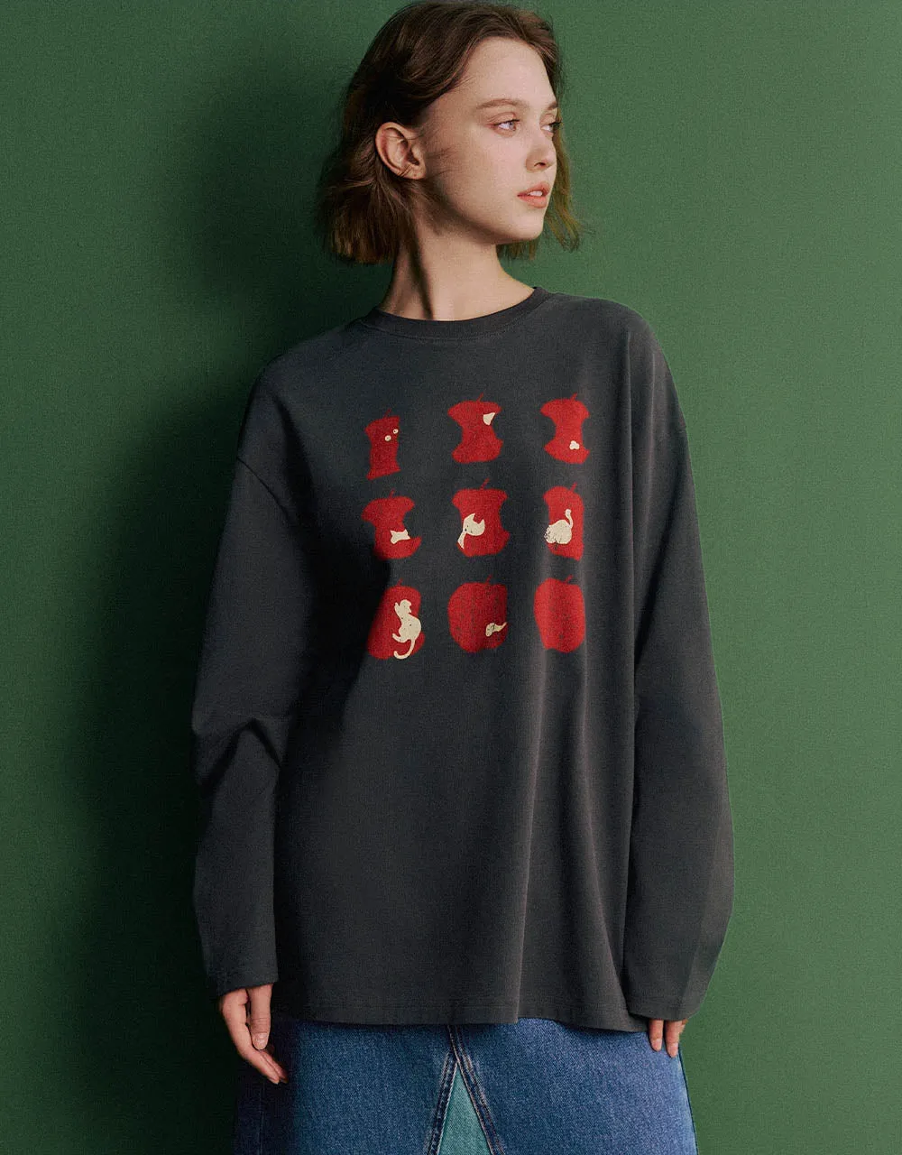 Apples Printed Crew Neck Loose T-Shirt sold by Urban Revivo product image thumbnail 3