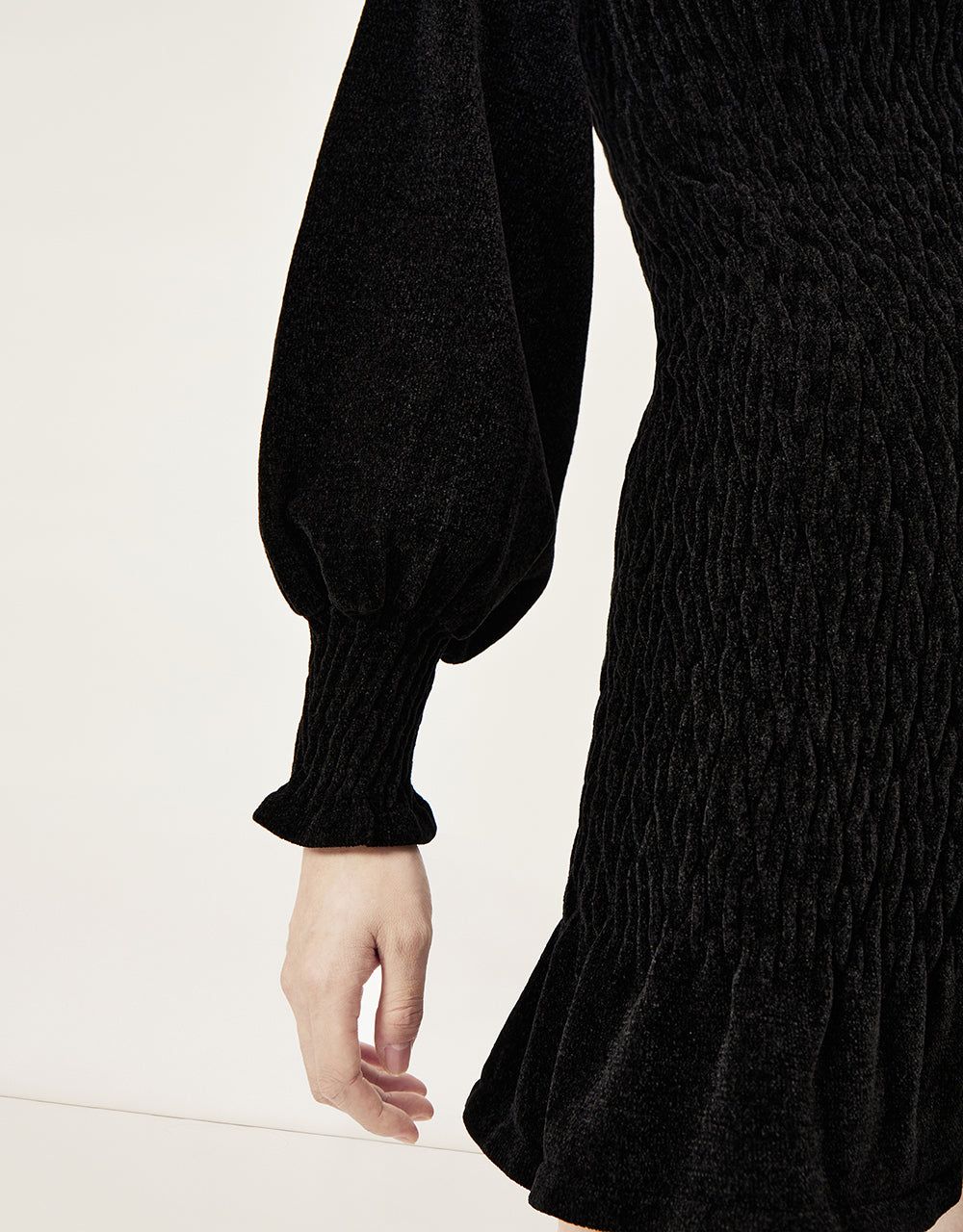 Choker Neck Puff Sleeve Knitted Dress sold by Urban Revivo product image thumbnail 5