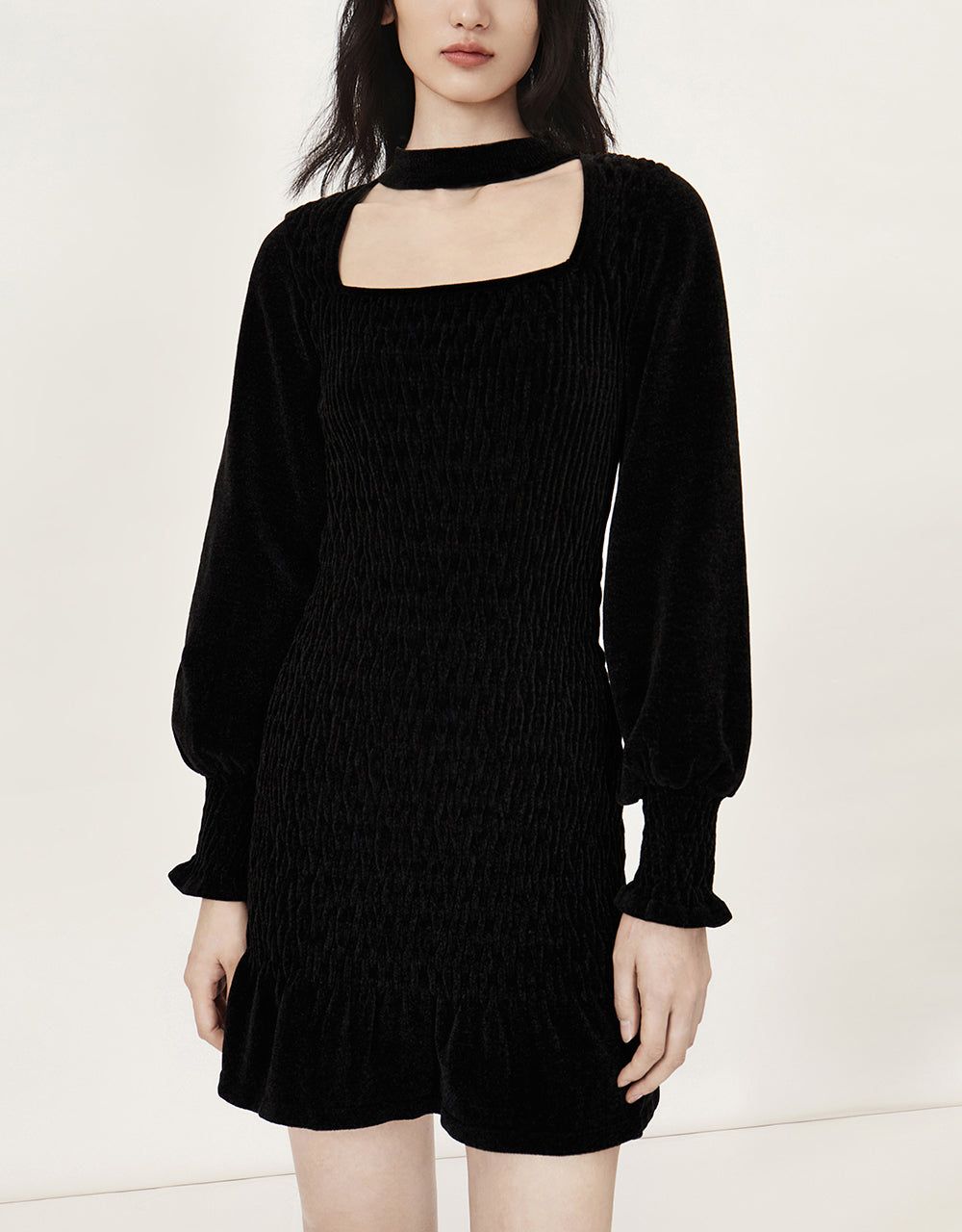 Choker Neck Puff Sleeve Knitted Dress sold by Urban Revivo product image thumbnail 2