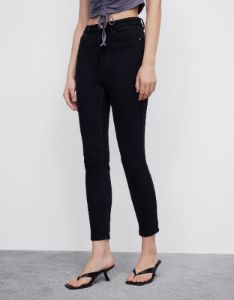Skinny Jeans sold by Urban Revivo