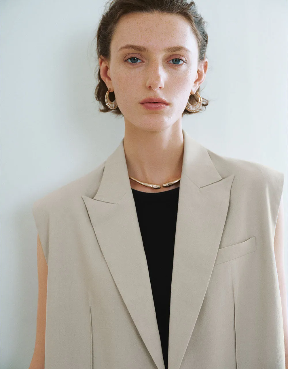 Peak Lapel Tailored Waistcoat sold by Urban Revivo product image thumbnail 4