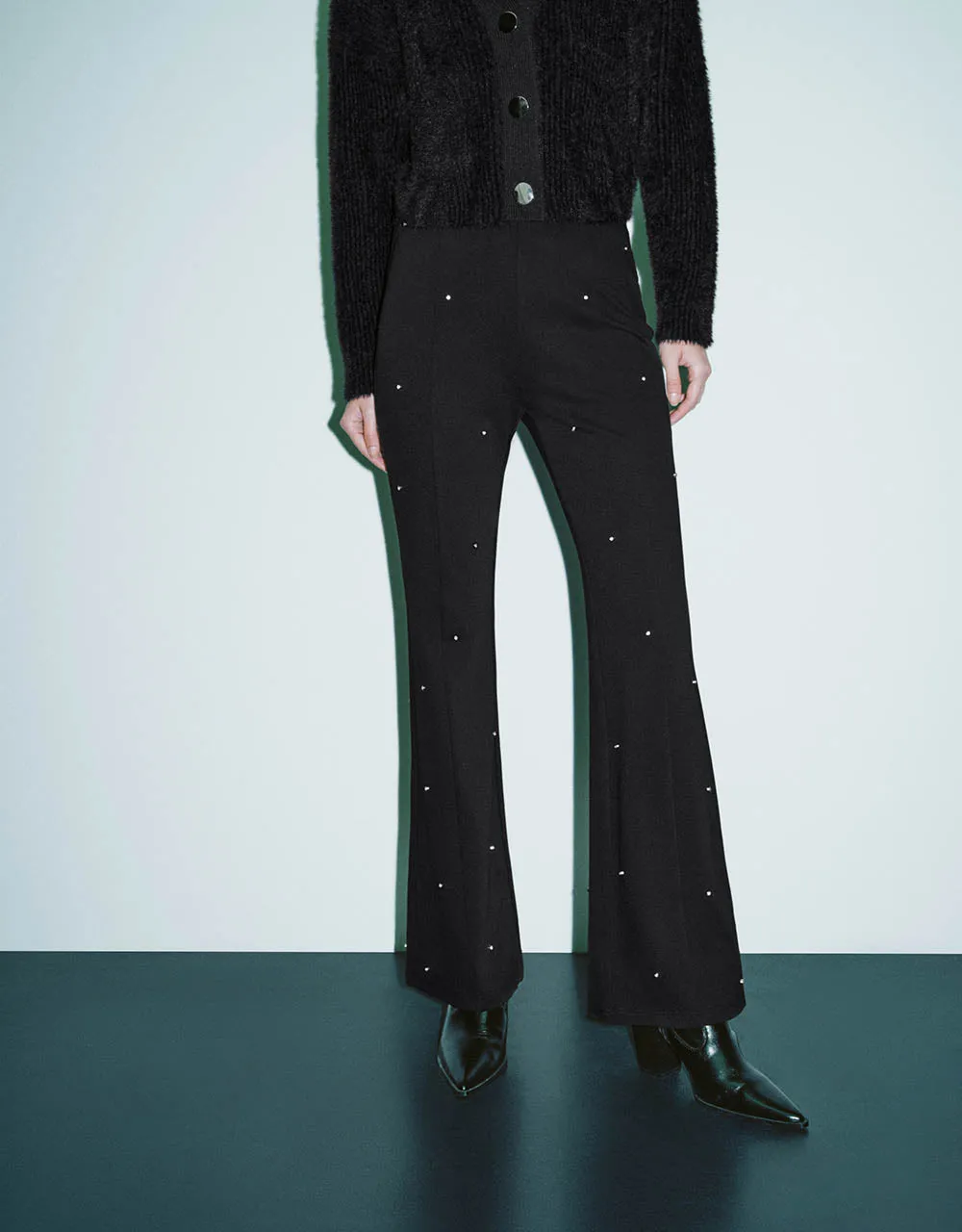 Rhinestone Decor Flare Pants sold by Urban Revivo product image thumbnail 2