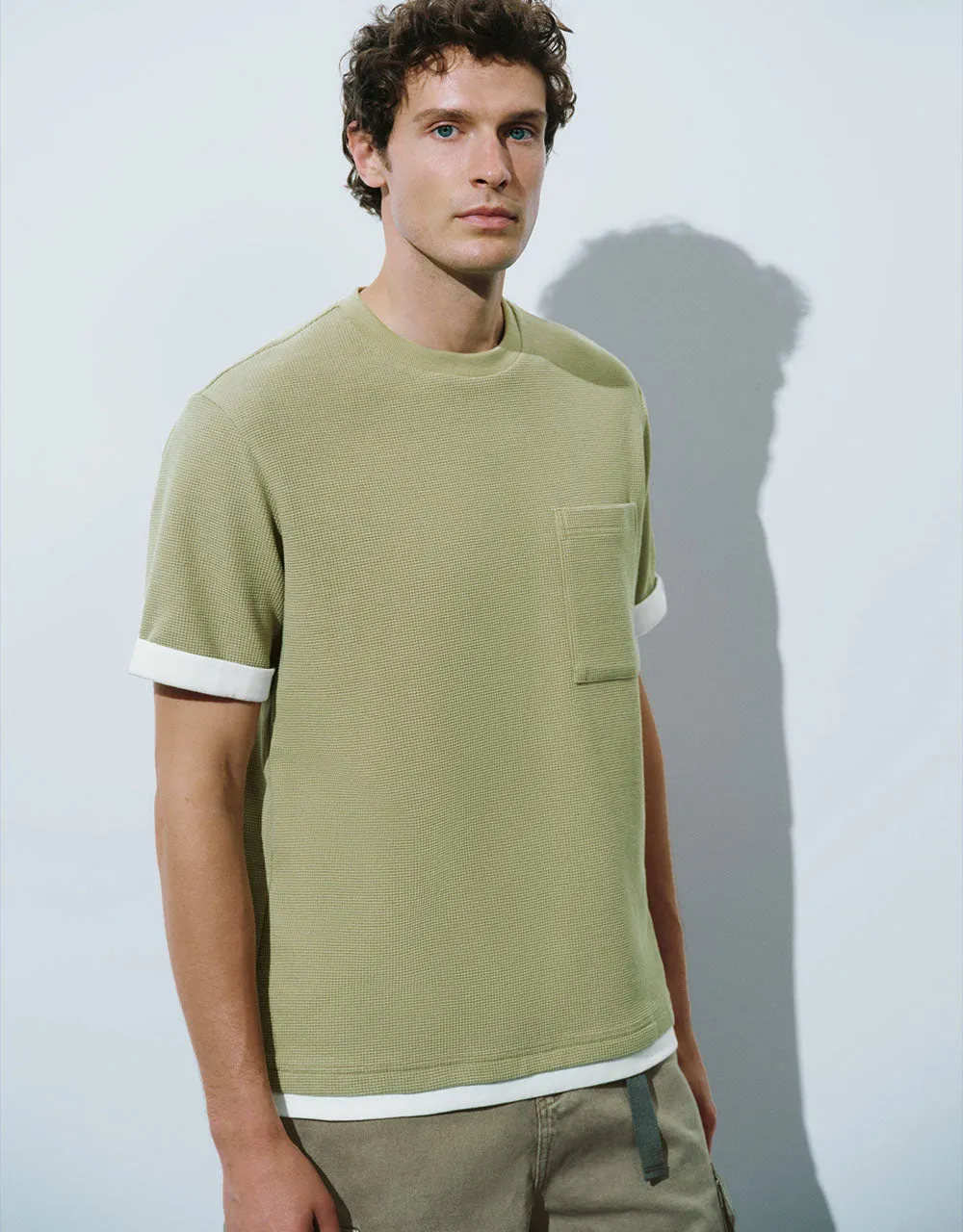 Crew Neck Straight T-Shirt sold by Urban Revivo product image thumbnail 3