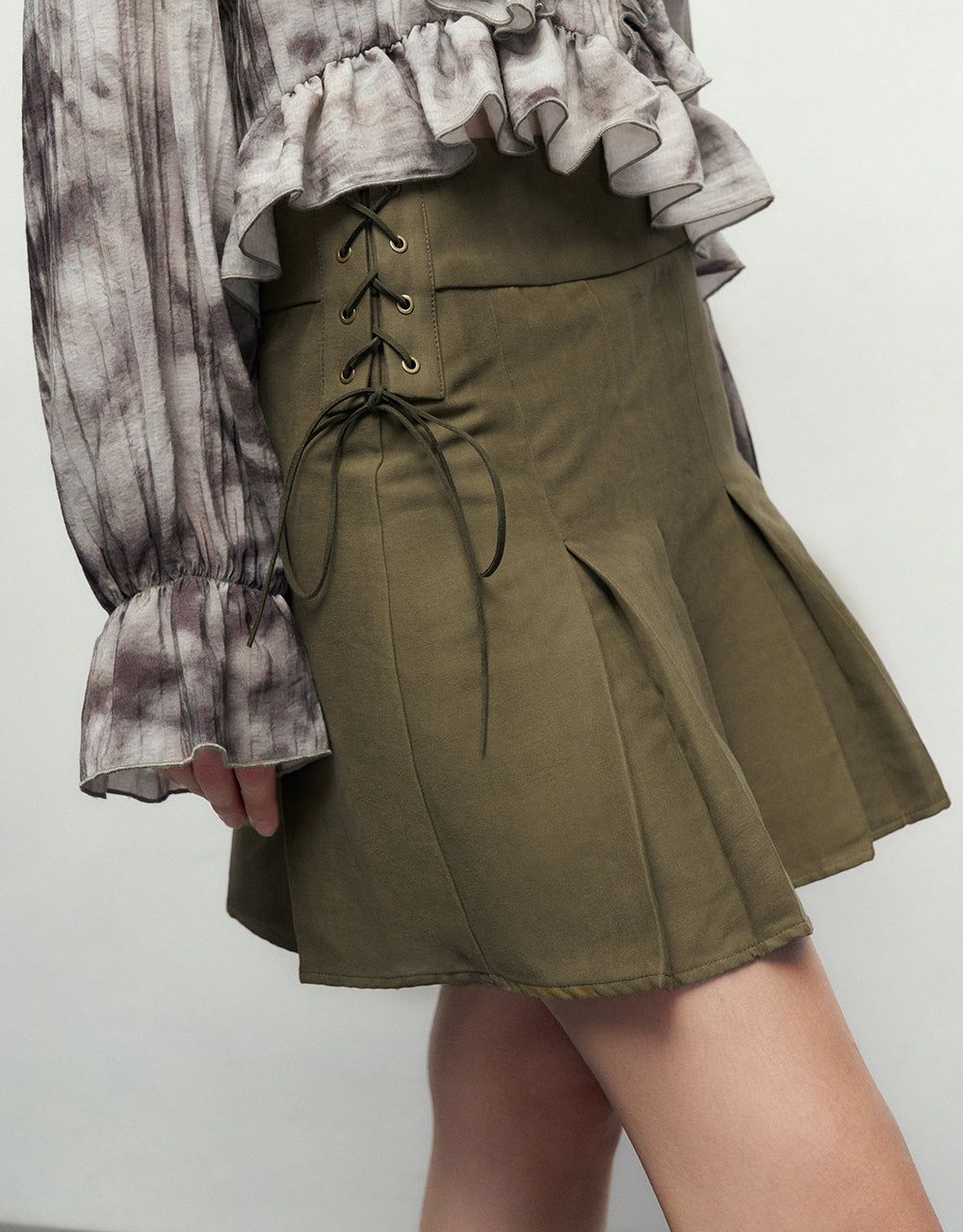 Pleated Mini A-Line Skirt sold by Urban Revivo product image thumbnail 5