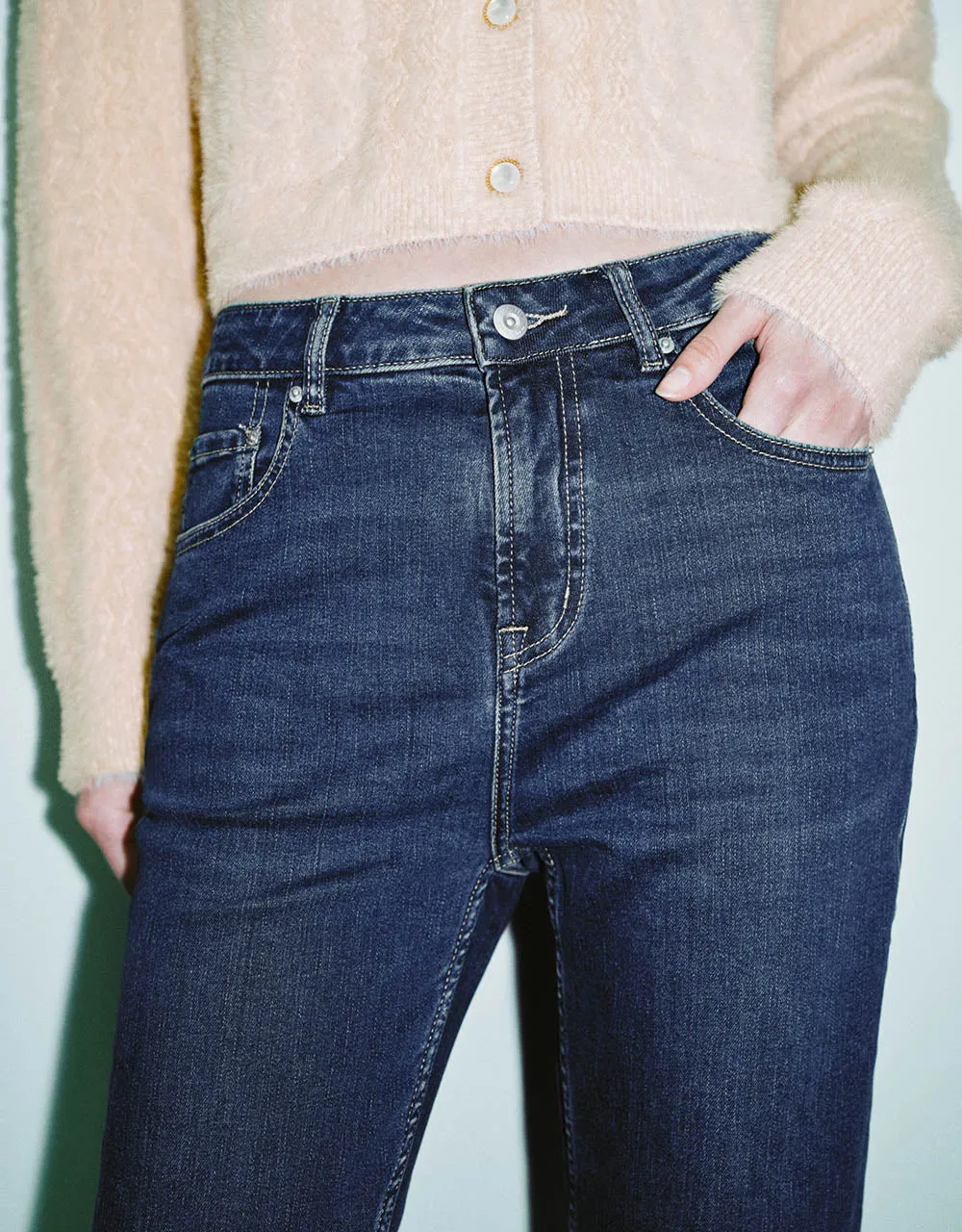 Straight Jeans sold by Urban Revivo product image thumbnail 5