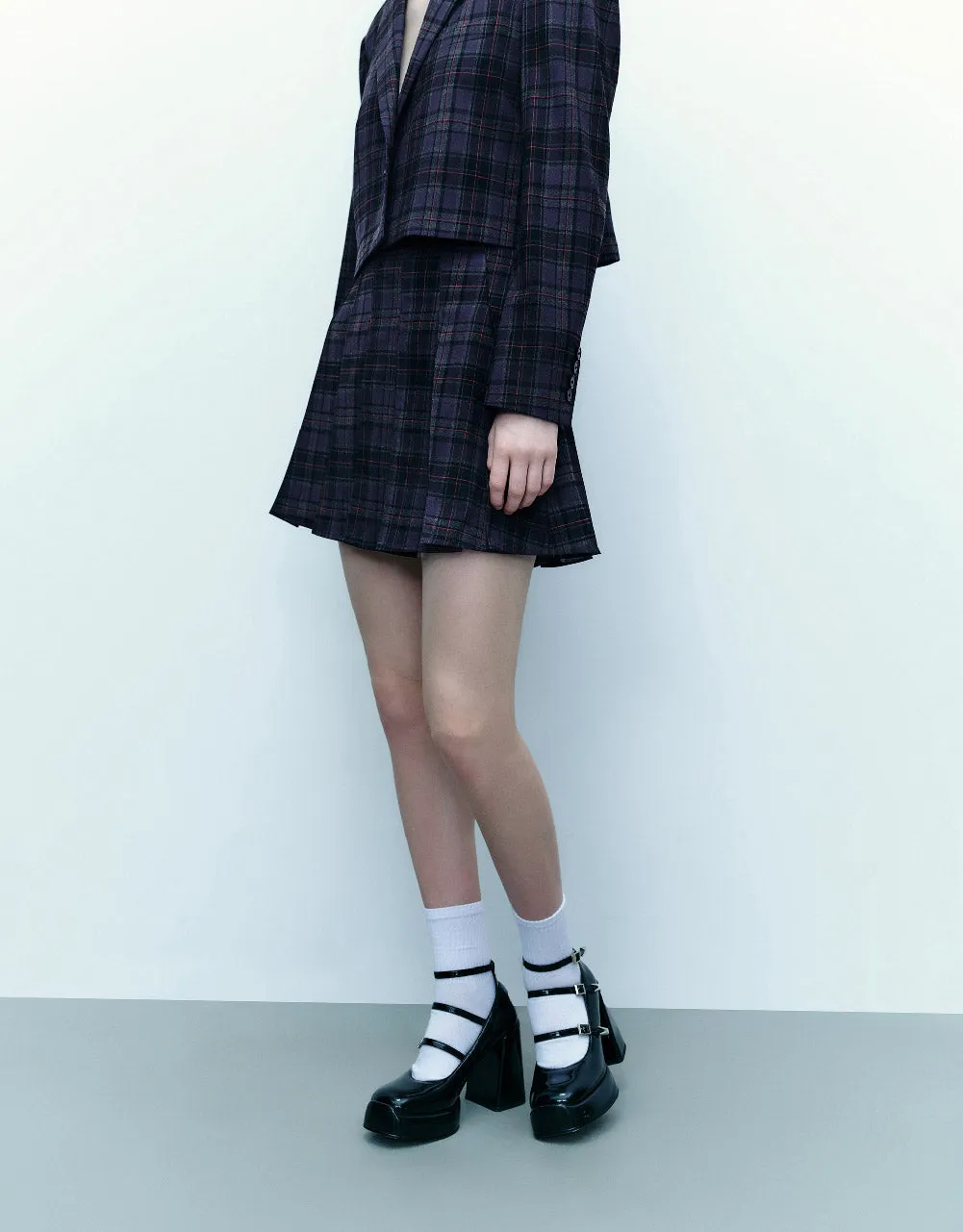 Plaid Mini A-Line Skirt sold by Urban Revivo product image thumbnail 4