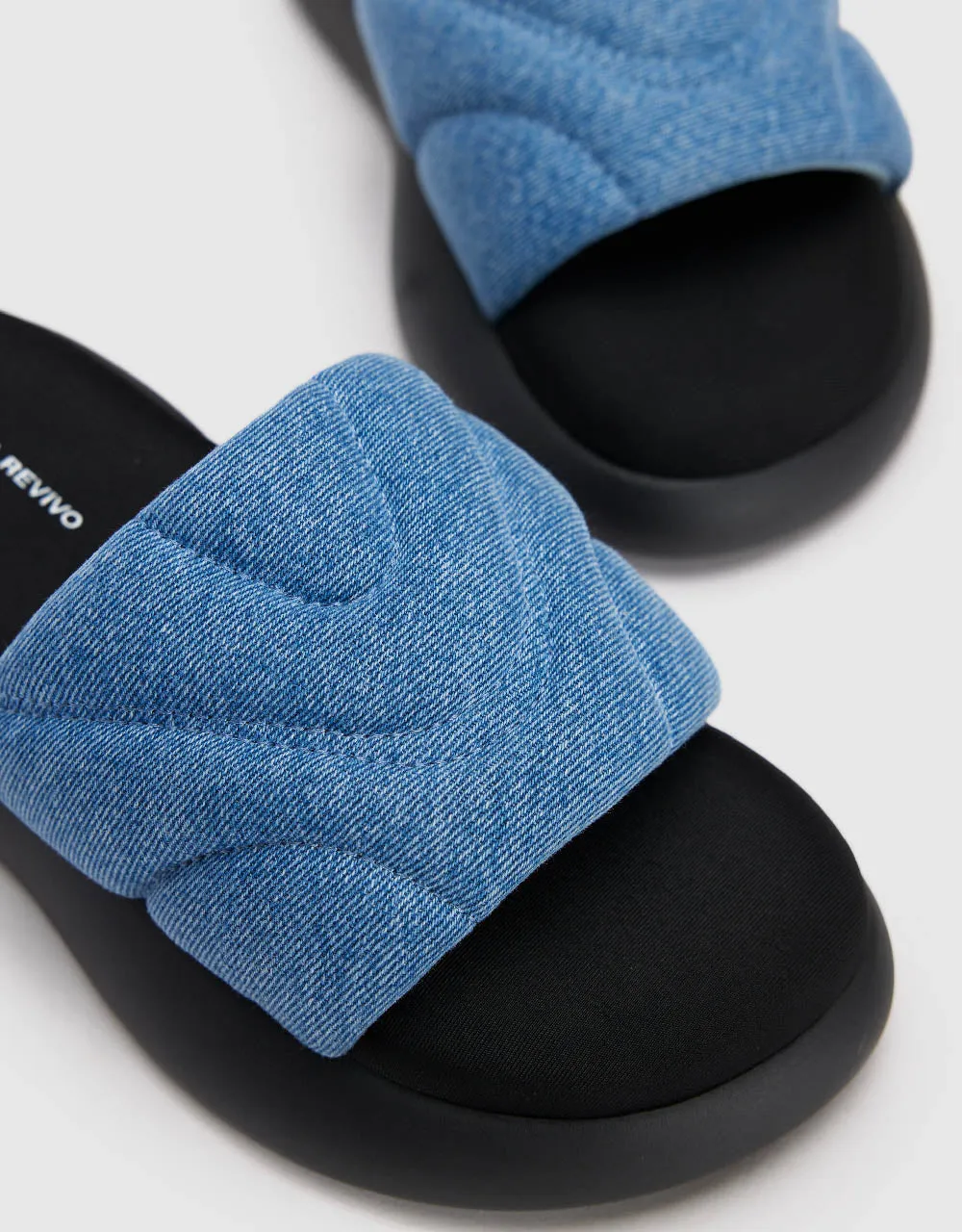 Round Toe Slippers sold by Urban Revivo product image thumbnail 5