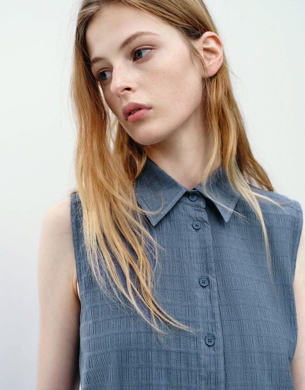 Sleeveless A-Line Shirt Dress sold by Urban Revivo product image thumbnail 5