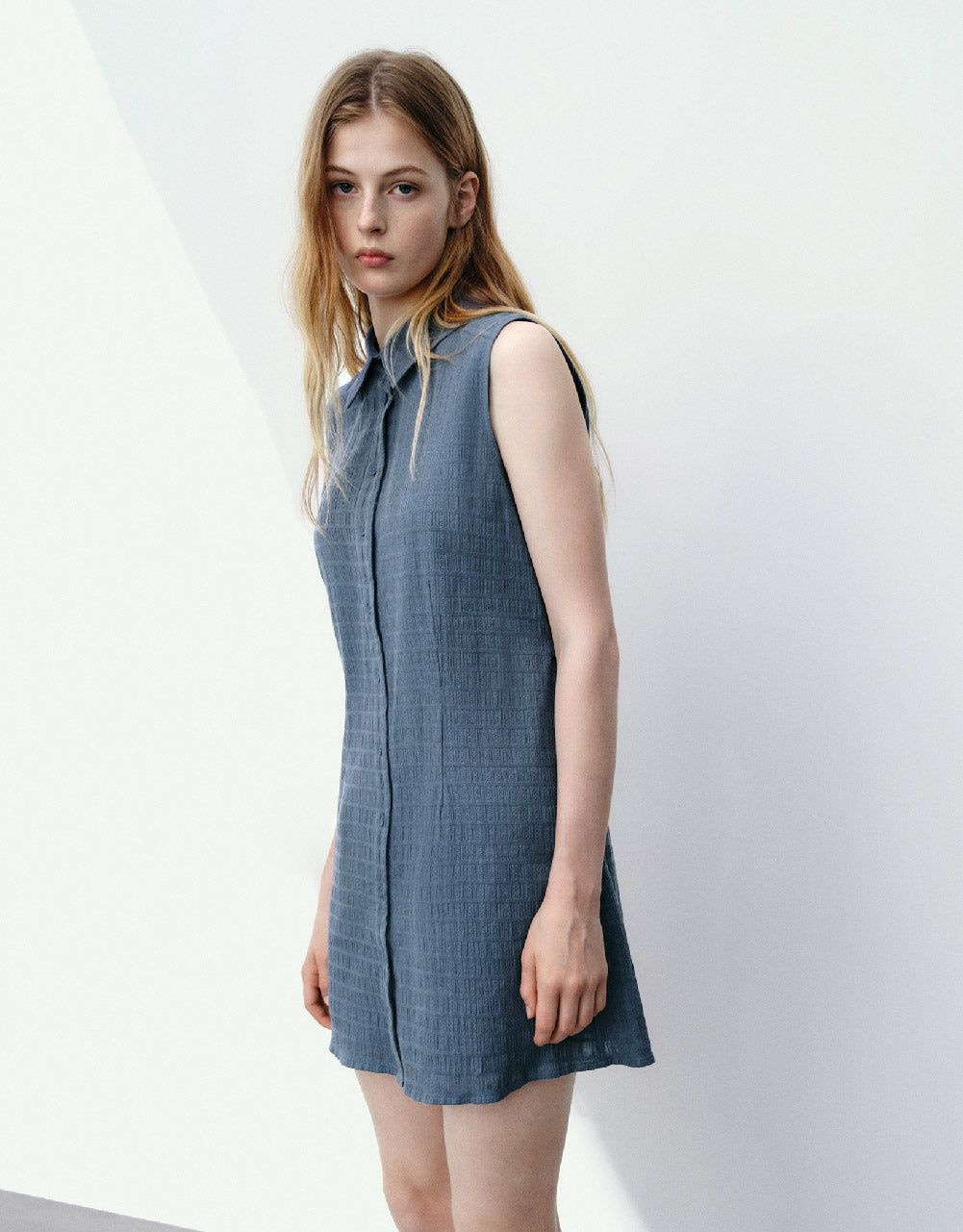 Sleeveless A-Line Shirt Dress sold by Urban Revivo product image thumbnail 3