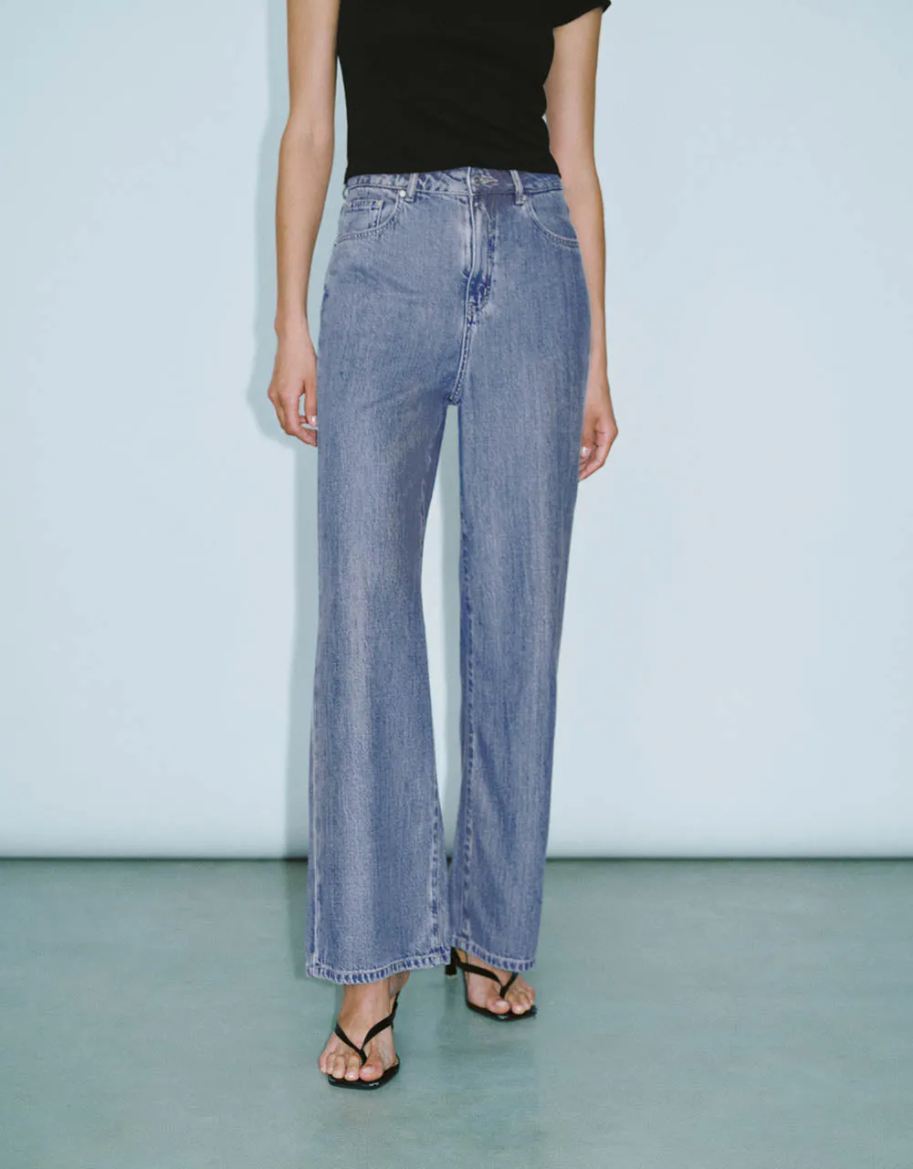 Wide-Leg Jeans sold by Urban Revivo product image thumbnail 4