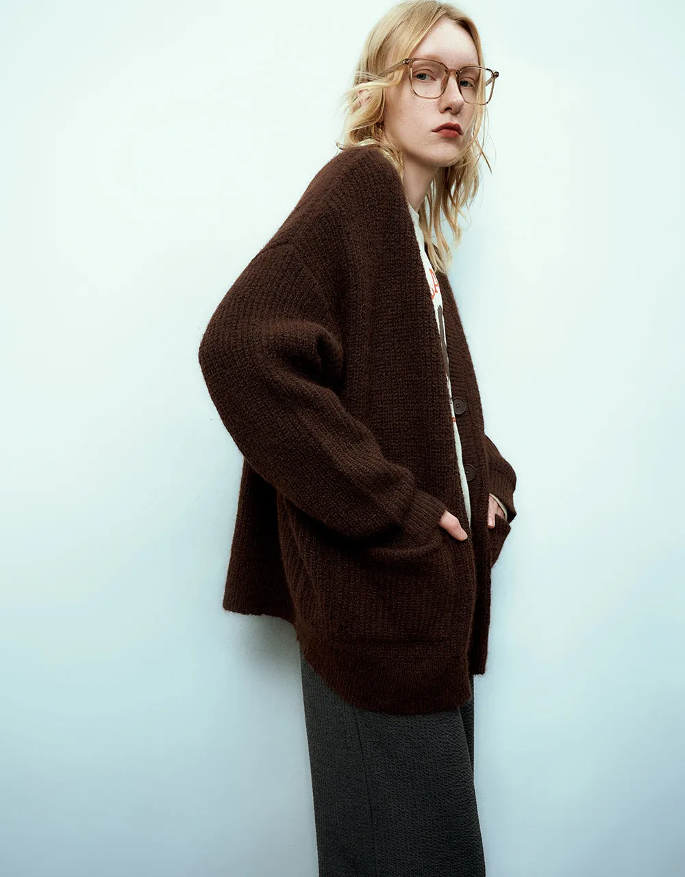 Drop Shoulder Sleeve V-Neck Knitted Cardigan sold by Urban Revivo product image thumbnail 3