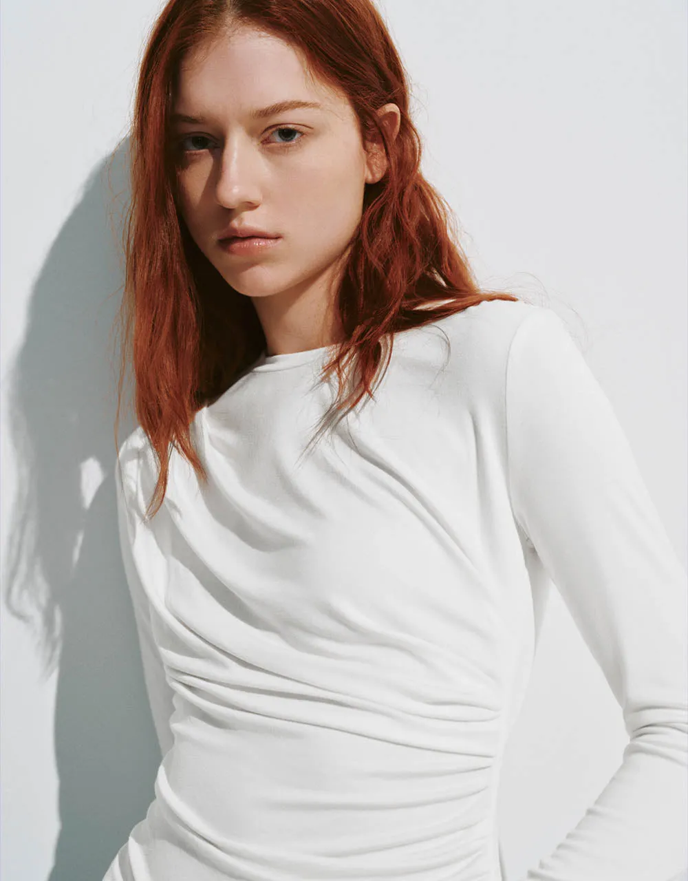 Ruched Crew Neck Skinny T-Shirt sold by Urban Revivo product image thumbnail 4