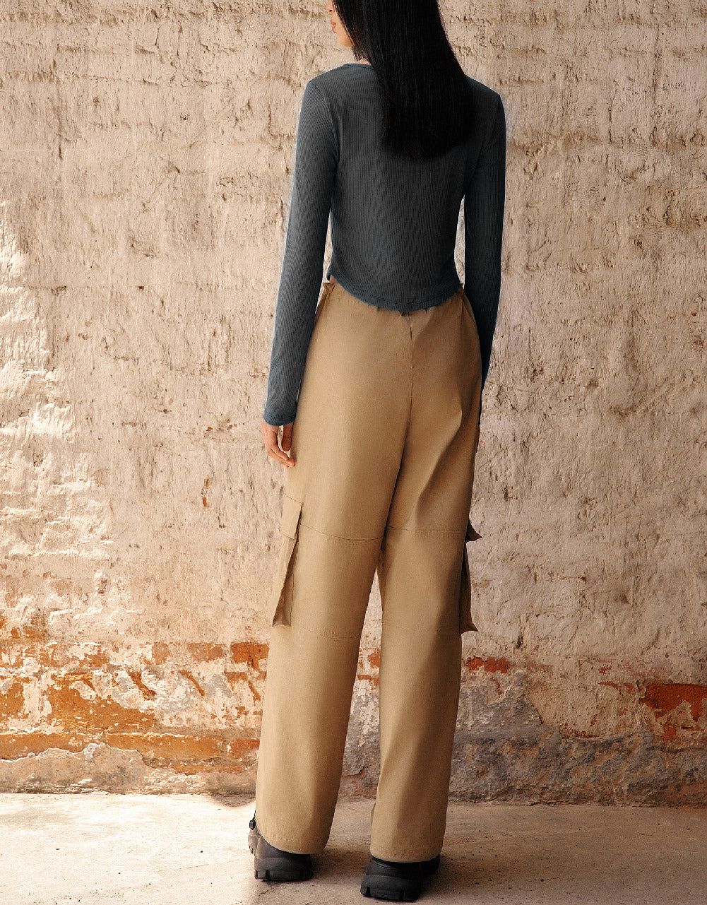 Square-Cut Collar Skinny T-Shirt sold by Urban Revivo product image thumbnail 4