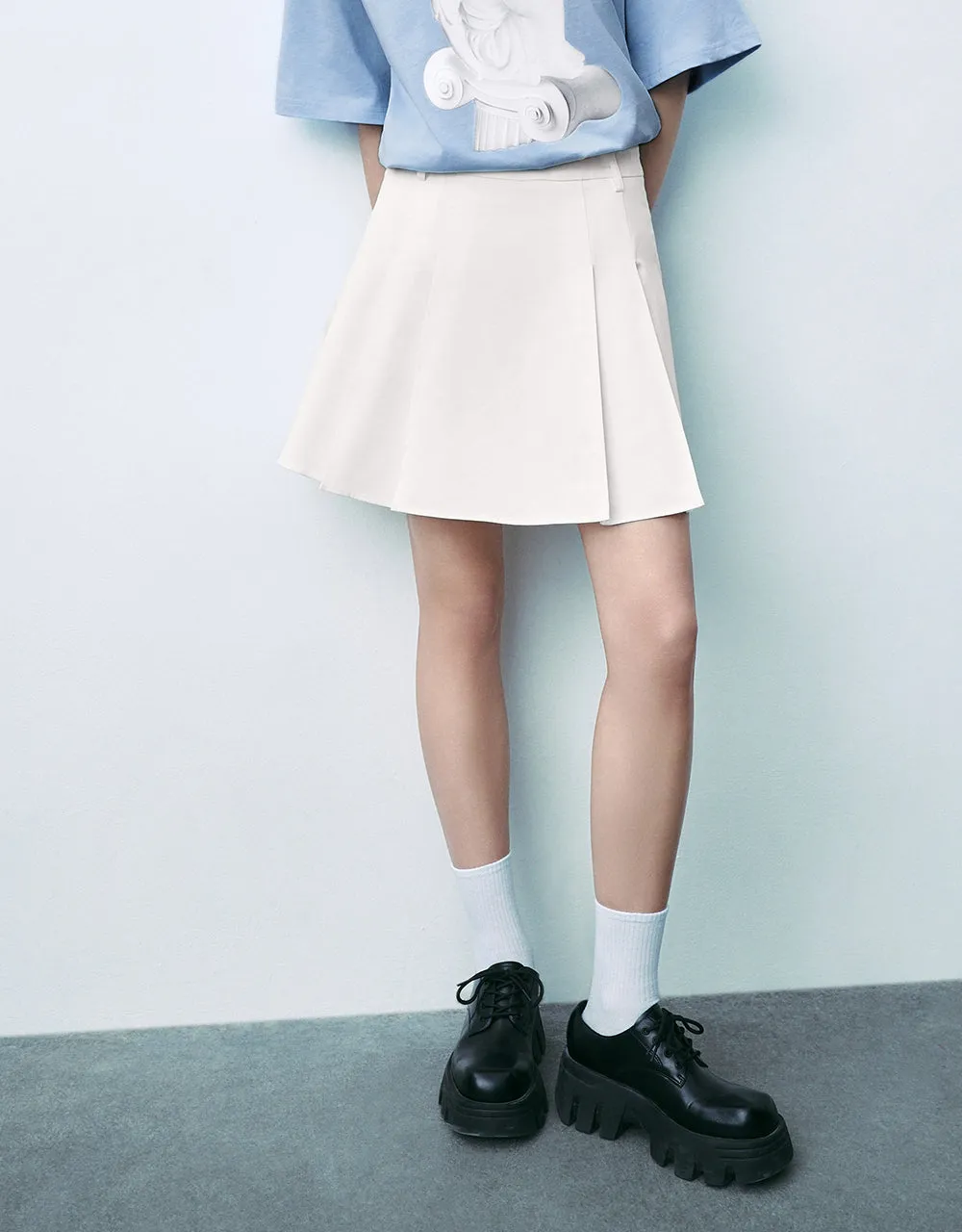 Pleated Mini A-Line Skirt sold by Urban Revivo product image thumbnail 2