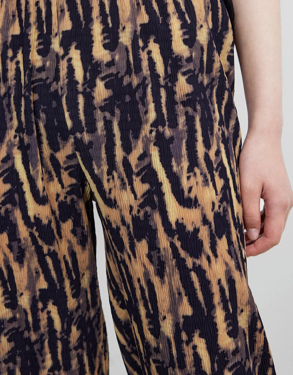 Allover Print Straight Pants sold by Urban Revivo product image thumbnail 5