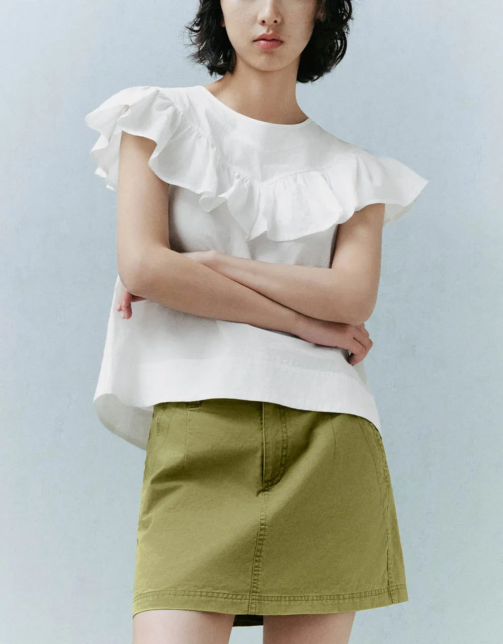 Ruffle Sleeveless Crew Neck Overhead Shirt sold by Urban Revivo product image thumbnail 2