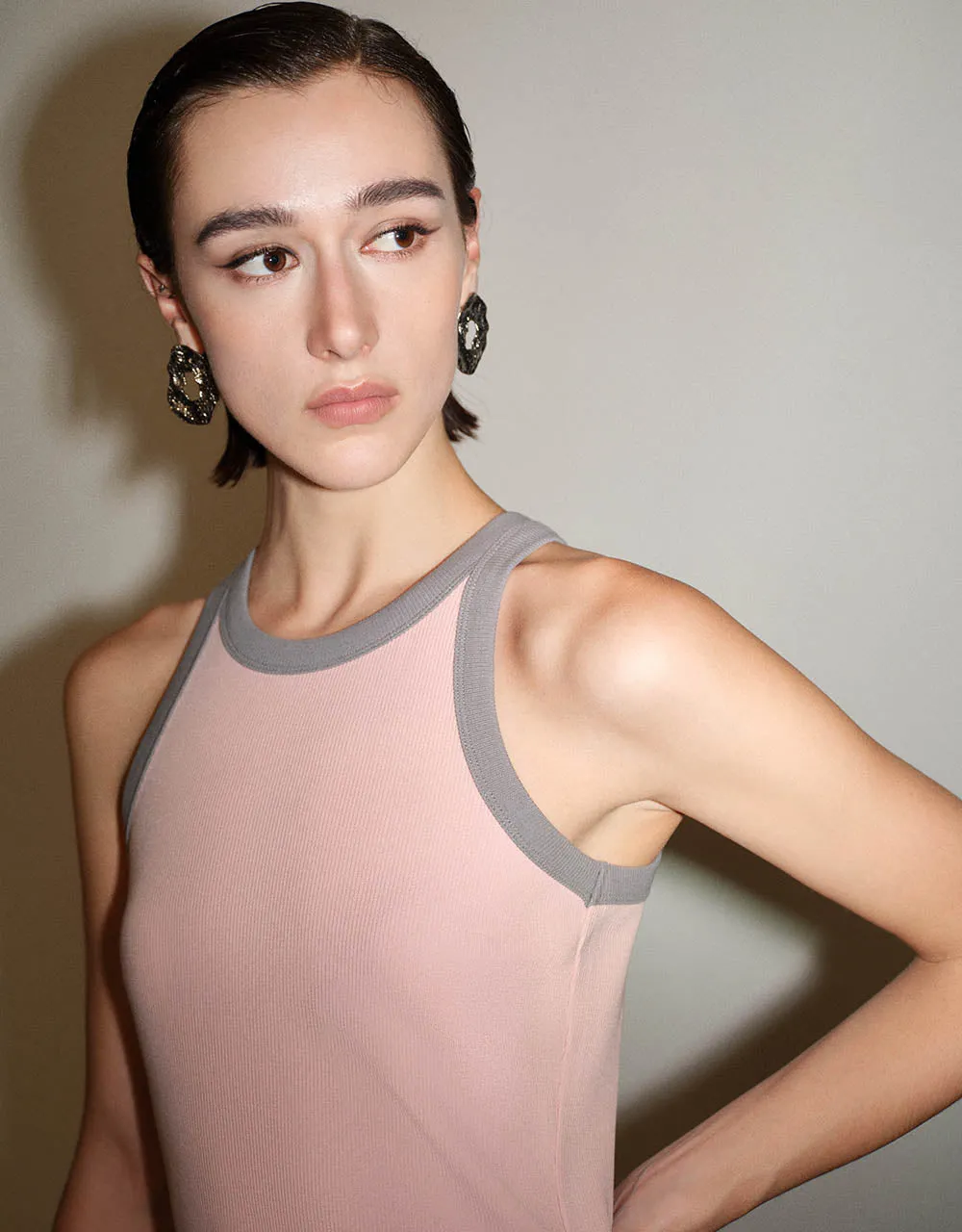 Knitted Crew Neck Tank Top sold by Urban Revivo product image thumbnail 4
