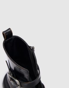 Distressed Round Toe Boots sold by Urban Revivo