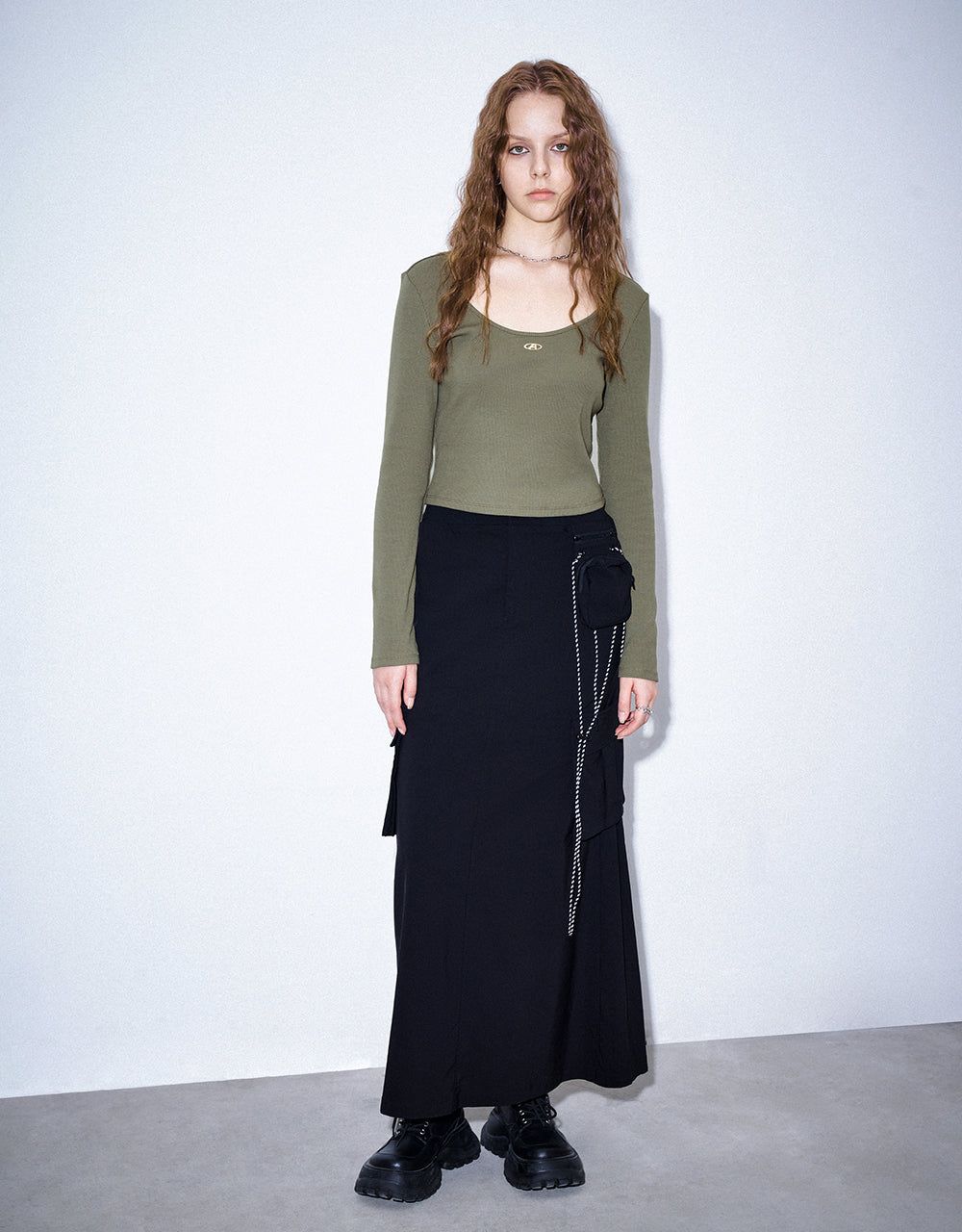 Crew Neck Skinny Knitted T-Shirt sold by Urban Revivo product image thumbnail 4