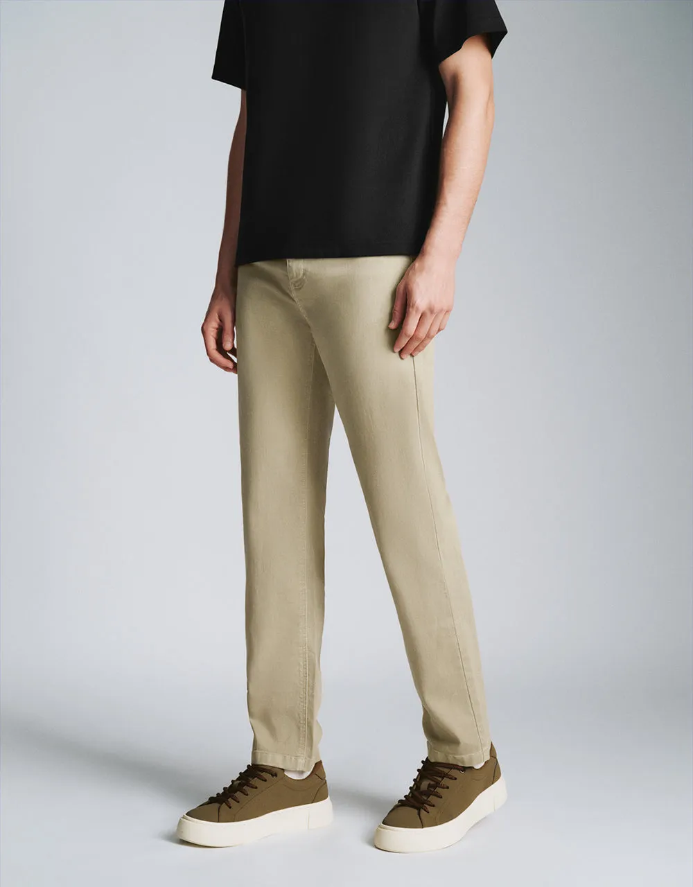 Straight Jeans sold by Urban Revivo product image thumbnail 4